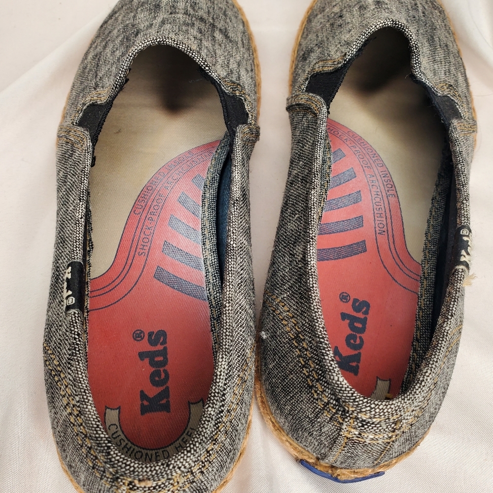 Keds Women's Slip On Espadrilles  Size 6 - Picture 8 of 10